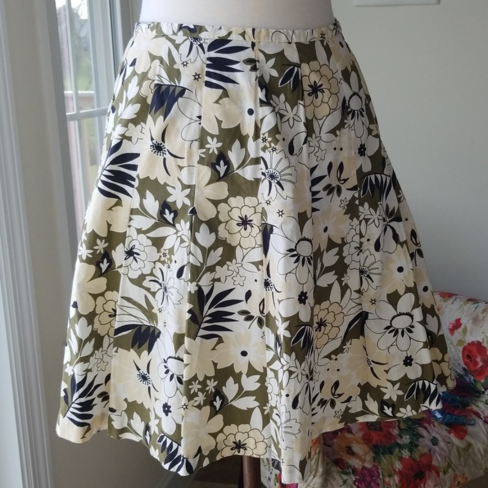 🐈Geoffrey Beene Sport Floral Skirt